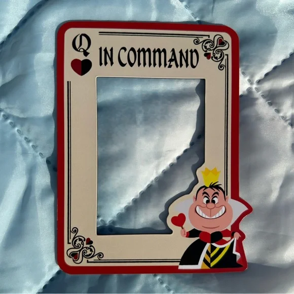 NWT - Alice in Wonderland Magnet Picture Frame - Picture 2 of 4